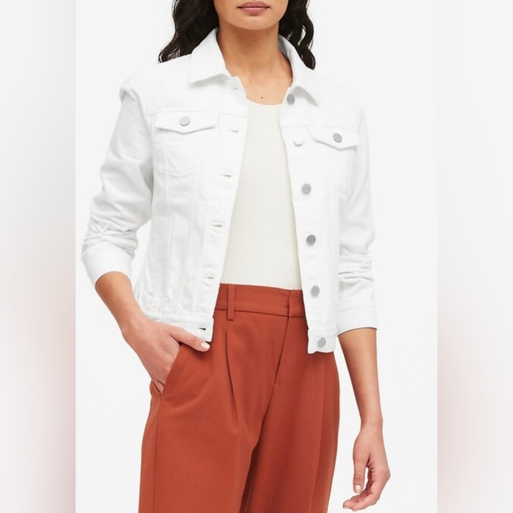 Banana Republic White Jean Jacket Cropped Waist-Length